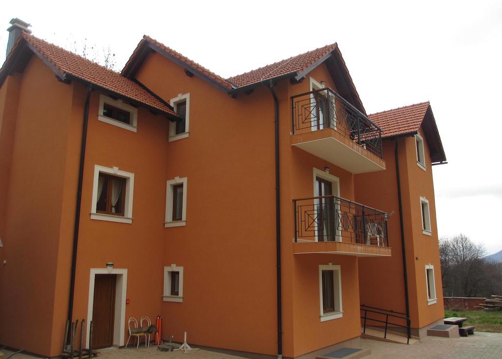 Manjan Krasno Polje